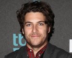 John Belushi: Adam Pally interpreterà il comico in un biopic?