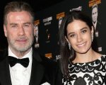 John Travolta e la figlia Elle commuovono con il loro ballo in onore di Kelly Preston (VIDEO)