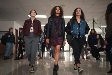 715A48Fa 6E69 463E B69D Ff6Dbc884Df0 Trinkets Season2 Episode3 00 03 29 10R