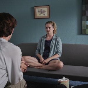 Freaks - Una di noi: una scena del film con Cornelia Gröschel