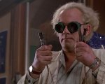 Ritorno al Futuro: il ritorno di Doc Brown e lo strambo annuncio sul futuro degli Avengers