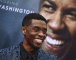 Chadwick Boseman: da Viola Davis a Denzel Washington, i saluti sui social all'attore