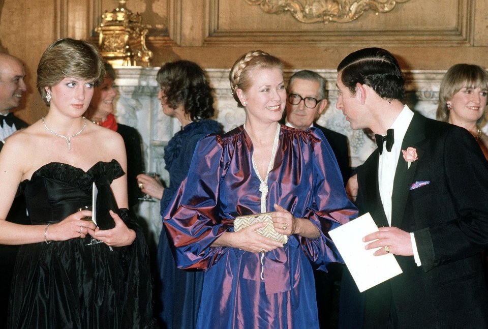 Lady Diana: gli abiti più iconici