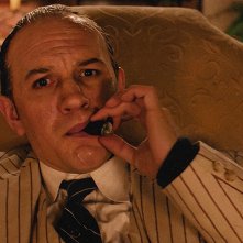 Al Capone: Tom Hardy in una foto del film