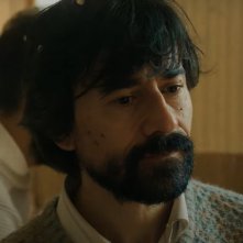 Lacci: Luigi Lo Cascio in una scena del film