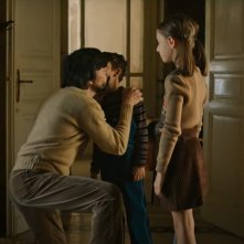 Lacci: una scena del film con Luigi Lo Cascio