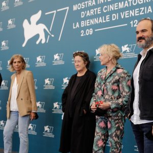 Venezia 2020: uno scatto della giuria di Orizzonti