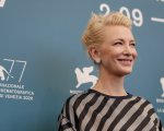 Cate Blanchett contro le dirette tv dei premi: 'Facciamo solo una festa in cui si può andare di persona'