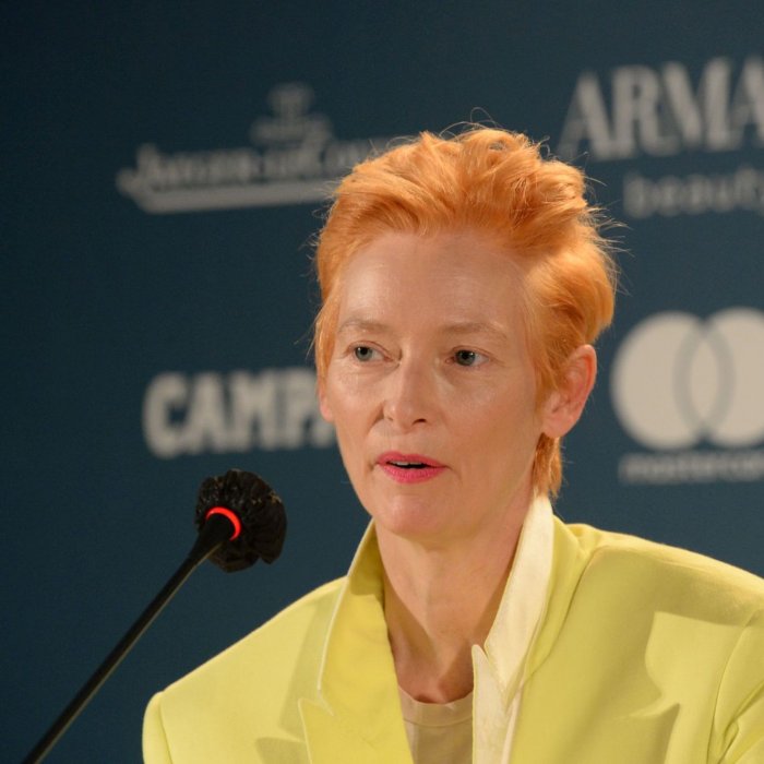 Venezia 2020: l'attrice Tilda Swinton in una foto della conferenza stampa di The Human Voice