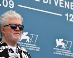 Pedro Almodovar a Venezia 2020: 'Le persone non dovrebbero stare intrappolate nelle loro case'
