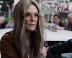 The Glorias: Julianne Moore e Alicia Vikander sono femministe in fiamme nel trailer del biopic