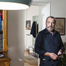 Nero a metà 2: Claudio Amendola in una scena
