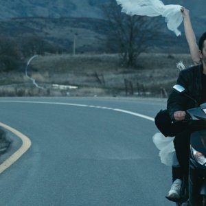 In Between Dying: una scena del film