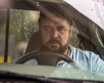 Il giorno sbagliato, il lancio del film con Russell Crowe promette: 'Non vi confonderà come Tenet'