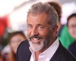 Fatman: primo sguardo a Mel Gibson nei panni di un Babbo Natale fuori dai canoni