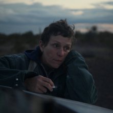Nomadland: Francis McDormand durante una scena del film