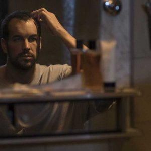 The Paramedic: una sequenza del film