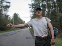 Tom Holland non l'aveva mai ammesso prima ma: 'Alcuni miei film fanno schifo. Non dovreste guardarli'