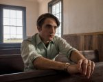 Robert Pattinson è a caccia di predatori sessuali nel trailer di Primetime: ecco il thriller A24