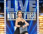 Barbara D'Urso stasera su Canale 5 con Live Non è la D'Urso: ospiti Fabrizio Corona e Angela Chianello