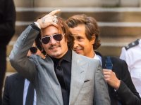 Johnny Depp ringrazia i fan per il sostegno nella battaglia legale contro Amber Heard (video)