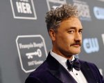 Taika Waititi regista del pilot Our Flag Means Death