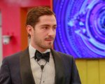 Grande Fratello Vip 5, Tommaso Zorzi lascia momentaneamente la casa per problemi di salute
