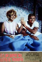 Locandina di C'è un uomo nel letto di mamma