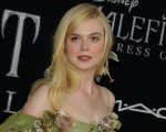 Elle Fanning parla di un farmaco dimagrante letale che 'cuoce' vive le persone in un podcast