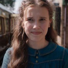 Enola Holmes: Millie Bobby Brown durane una scena