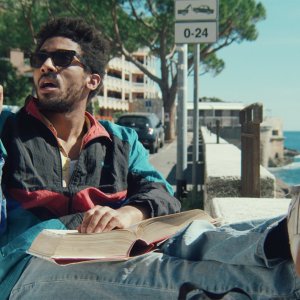 Easy Living - La vita facile: Alberto Boubakar Malanchino in una scena del film