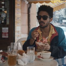 Easy Living - La vita facile: Alberto Boubakar Malanchino in una scena