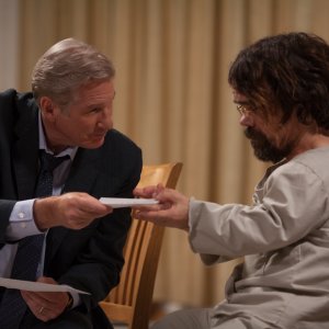 State of Mind (Three Christs): una scena con Peter Dinklage e Richard Gere