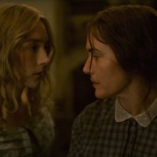 Ammonite - Sopra un'onda del mare: Kate Winslet e Saoirse Ronan in un confronto drammatico