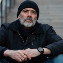 The Postcard Killings: Jeffrey Dean Morgan in una sequenza