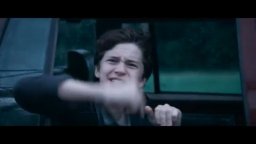 Il Giorno Sbagliato -  Clip 'Si Sta Avvicinando'