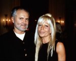 Giorgio Armani: 'Gianni Versace mi disse che lui vestiva le zo..ole' e Donatella si arrabbiò