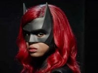 Batwoman: Javicia Leslie nella prima foto con il costume della supereroina DC