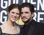 Il Trono di Spade, Kit Harington diventa papà: la foto di Rose Leslie col pancione