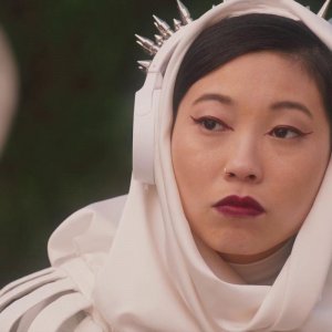 Paradise Hills: una scena del film con Awkwafina