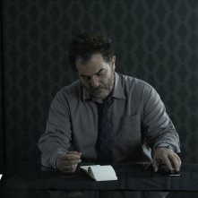 Petra: Andrea Pennacchi nel terzo episodio della serie Sky