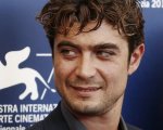 L'ombra di Caravaggio: Riccardo Scamarcio nella prima foto del film di Michele Placido