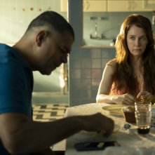 Buongiorno, Verônica: Eduardo Moscovis e Camila Morgado in una scena della serie