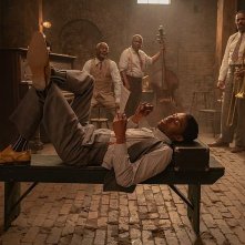 Ma Rainey's Black Bottom: una foto di Chadwick Boseman con la band