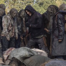 The Walking Dead 10: Norman Reedus in una scena della decima stagione