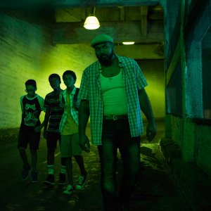 Vampires Vs. The Bronx: Jaden Michael, Gregory Diaz IV, Gerald Jones III durante una scena del film