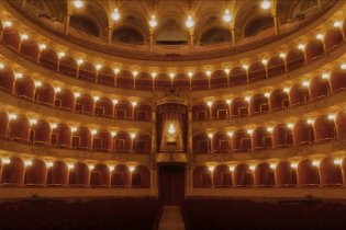 La Prima Donna - Clip 1 - Teatro Dell'opera