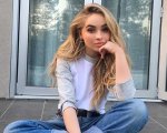 Alice nel paese delle meraviglie: Sabrina Carpenter star del film musical tratto dal romanzo