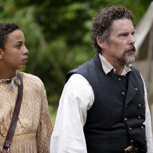 The Good Lord Bird: un'immagine con Ethan Hawke nei panni di John Brown
