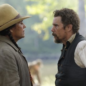 The Good Lord Bird: Ethan Hawke in una scena